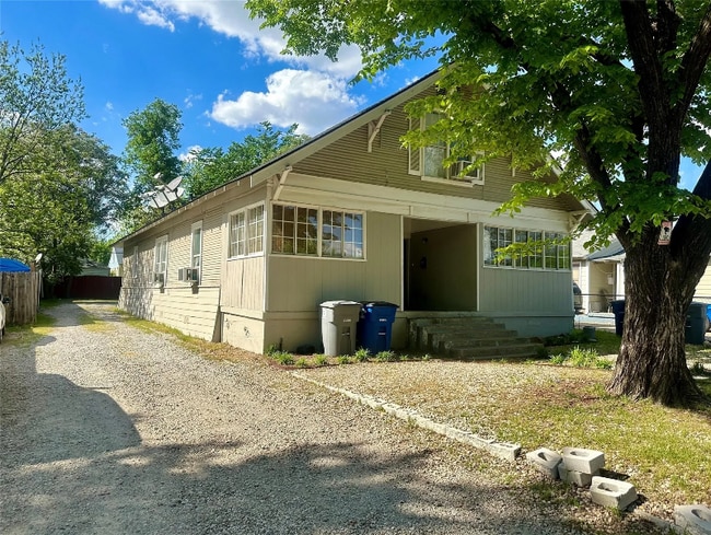 Photo - 23111 Gilford St