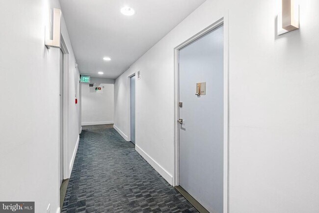 Building Photo - 1806 Rittenhouse Square Unit 2009