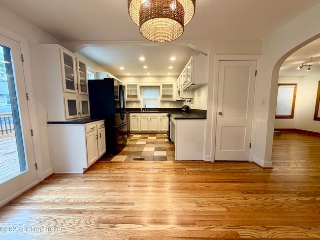 Photo - 2219 Woodbourne Ave