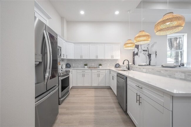 Photo - 9417 Citrus Glen Pl