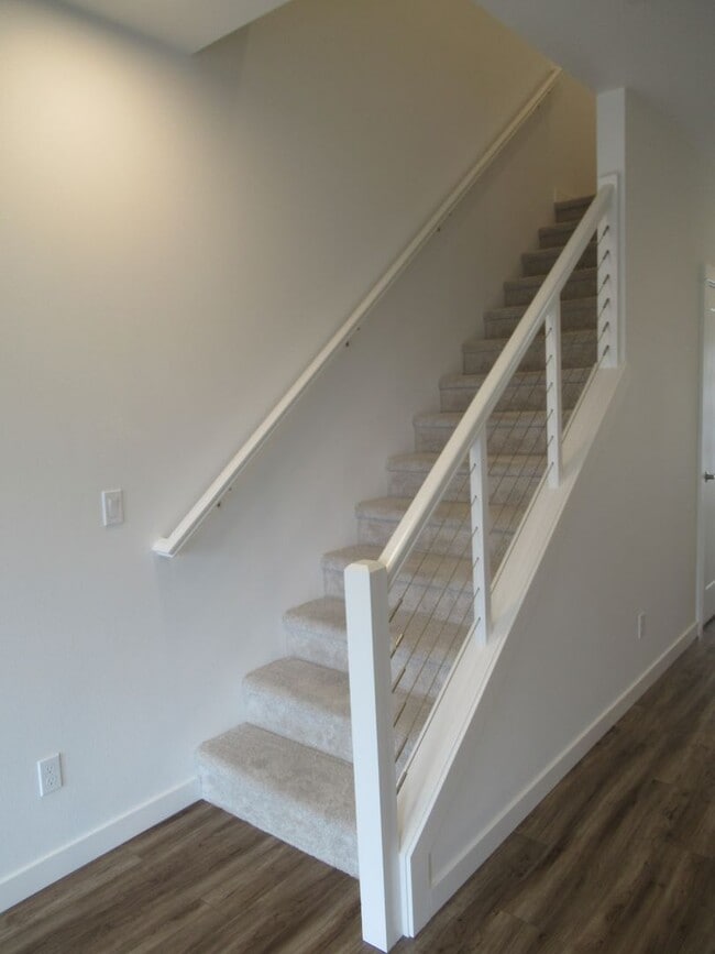 Photo - Two Bedroom Townhouse in South Salem
