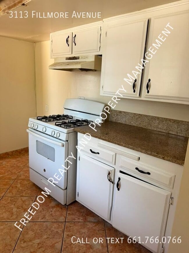 Photo - 3113 Fillmore Ave