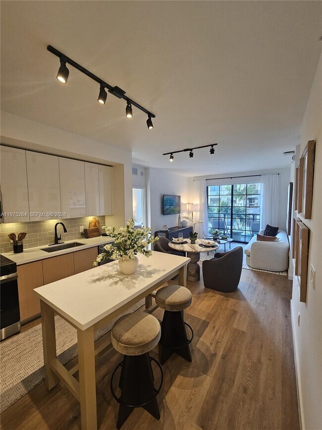 Photo - 1650 NE 124th St Unit 701