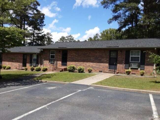 Building Photo - 268 Brewster Dr Rental