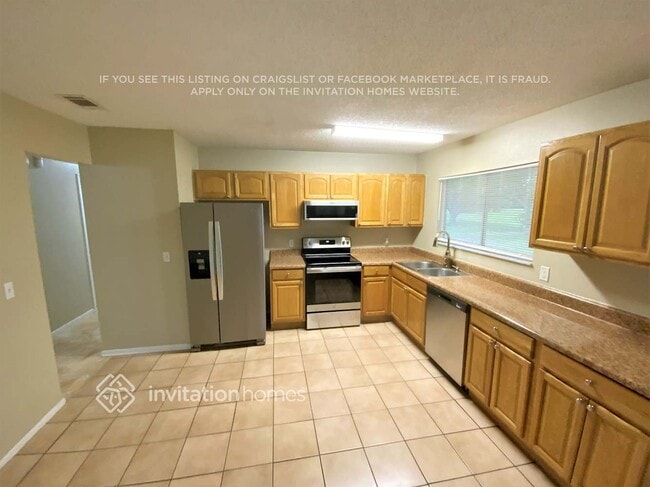 Photo - 806 Tappen Ct NE