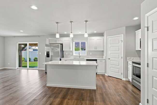 Photo - 1469 Curtis Dr
