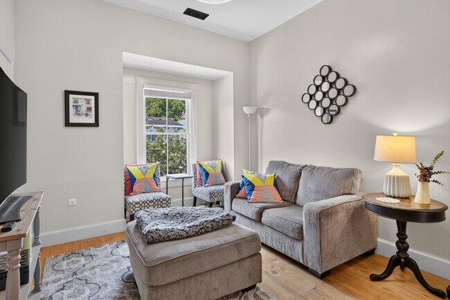 Photo - 532 E Gaston St Unidad 532 B