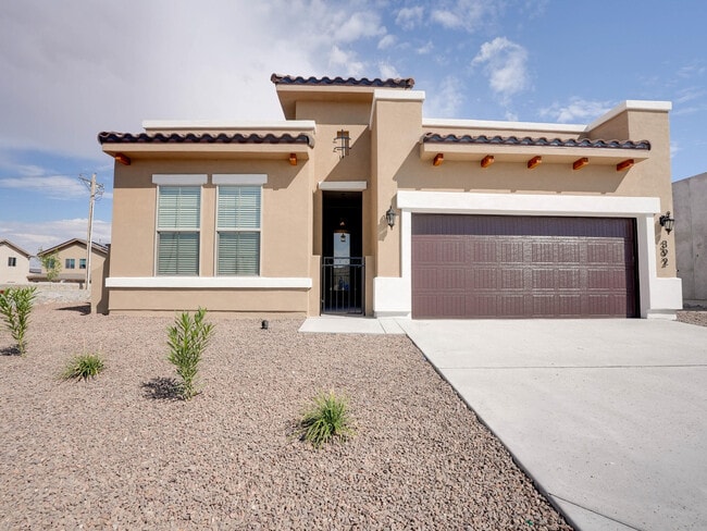 Building Photo - 392 Frodsham St