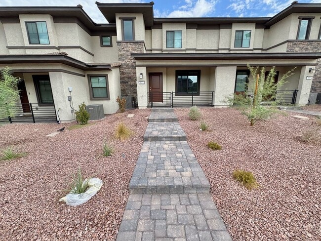 Building Photo - NEW, NEW, NEW! BEAUTIFUL 2 STORY HOME WITH...