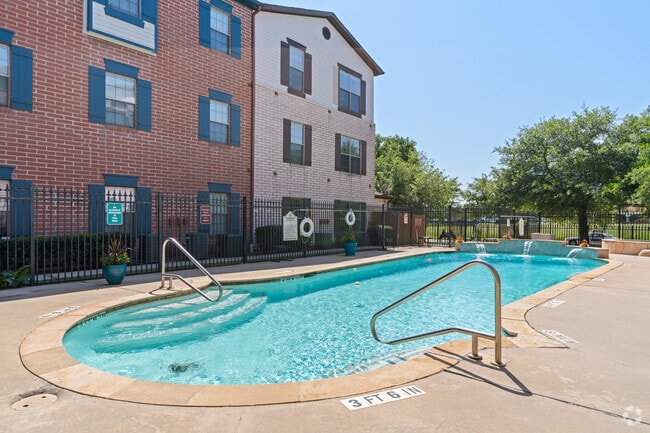 Piscina - Manor at Jersey Village