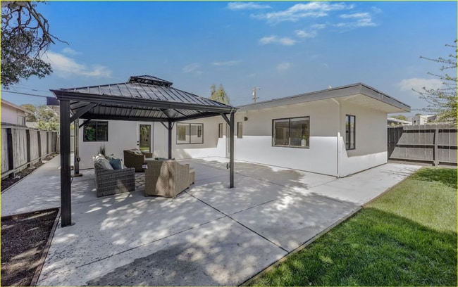 Photo - Beautiful Remodeled Home in Menlo Park *Walk to Meta Campus*