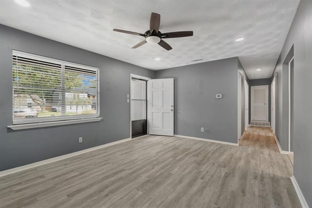 Photo - 1704 Foster Dr