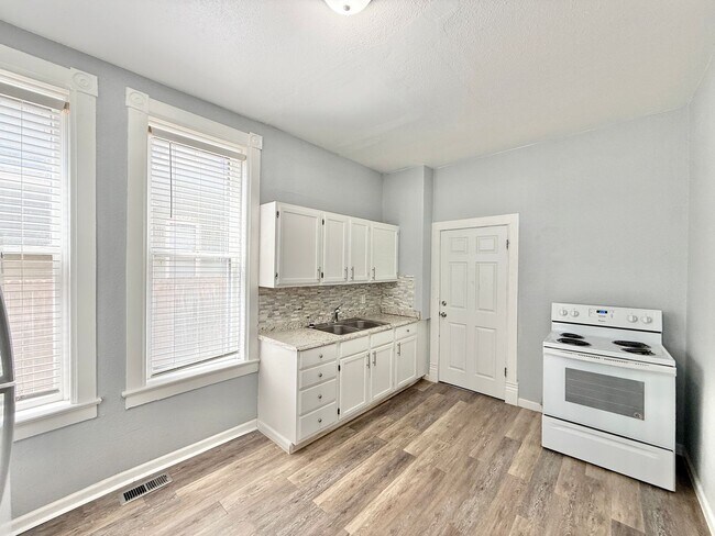 Photo - 309-311 Colorado Ave Unit 311