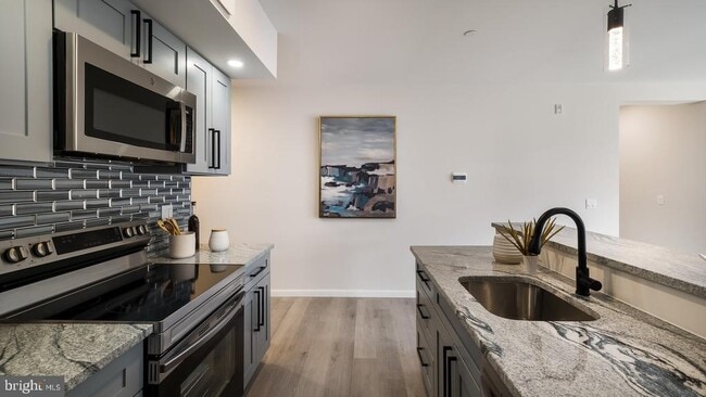 Photo - 1825 Callowhill St Unit 306