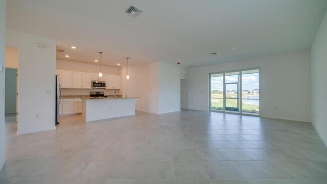 Photo - 43854 Seedling Ter