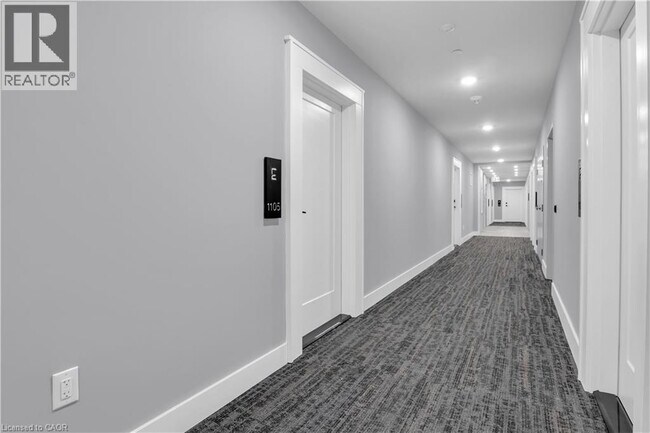 Photo - 71 Wyndham St S Unit 1105