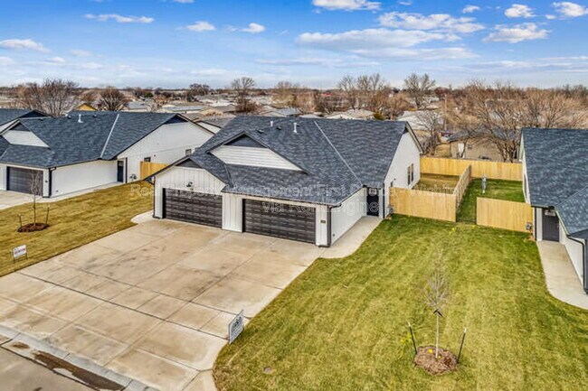 Photo - 3410 W 45th St S