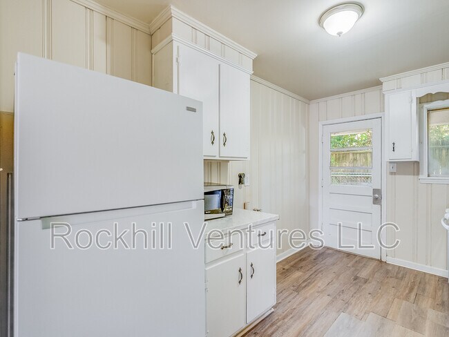 Photo - 6 Ronnie Ave Unit C