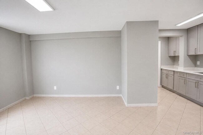 248 E Broadway Unit 5