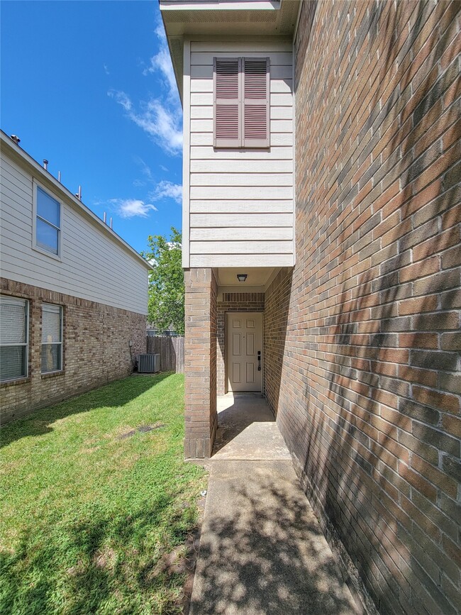 Photo - 19330 Harvest Stream Way
