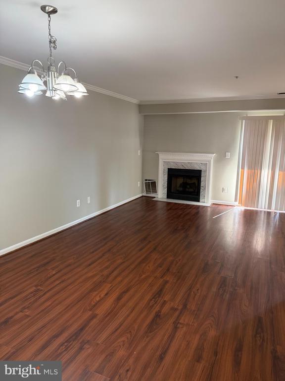 Photo - 2490 Quick St