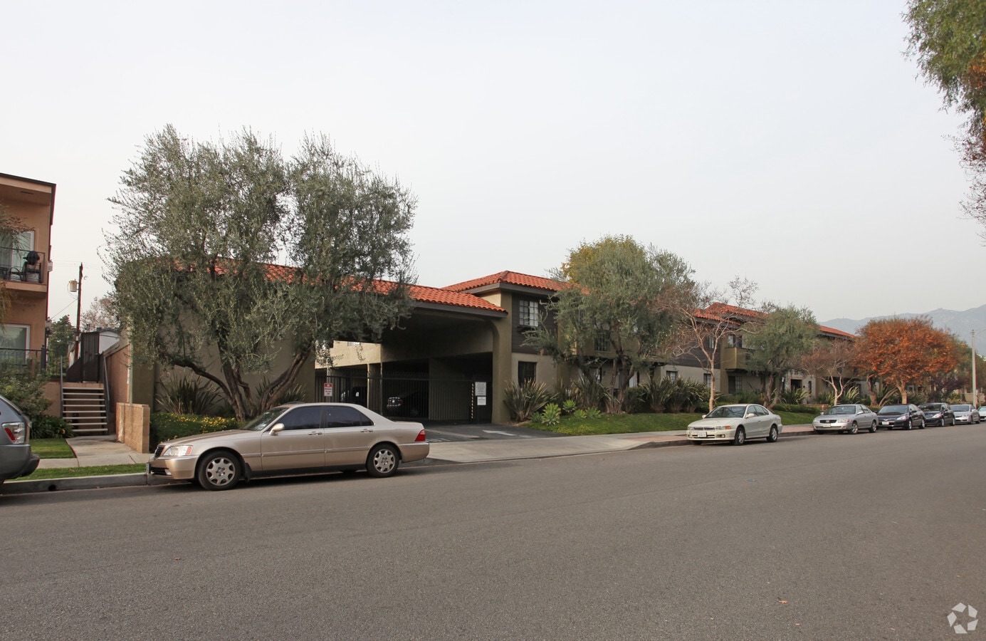 275 W Verdugo Ave - 275 W Verdugo Ave