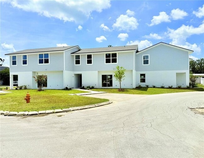 Building Photo - 222 Carpenters Way
