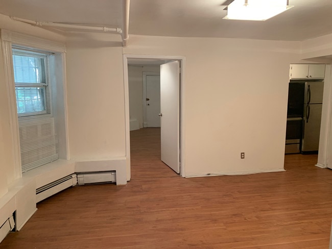 Living/Dining Area - 285 Dekalb Ave Unit 1