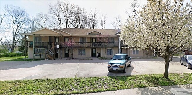 Building Photo - 2BR/2BA with W/D Included! AVAIL. 5/1/26 Unit 3