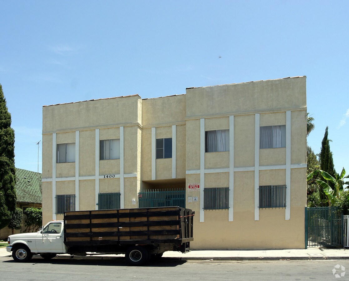 Photo - 1400 S Kenmore Ave