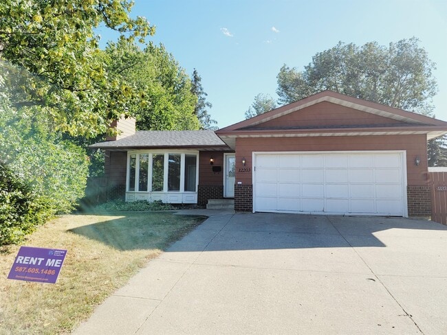 Photo - 12203-12149 149 Ave NW