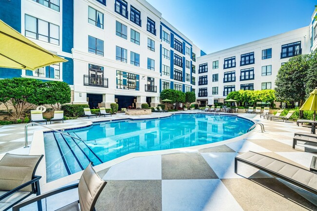 Lofts at Lakeview
