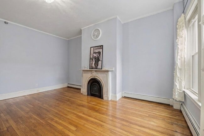 Photo - 182 Bowen St Unidad 11