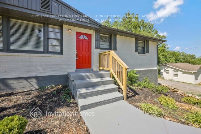 Photo - 118 Robinhood Cir