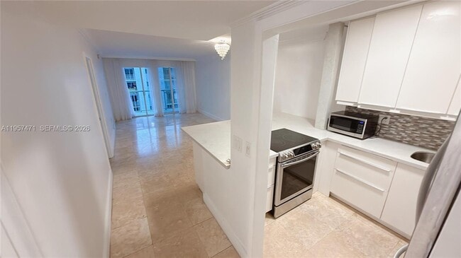 Building Photo - 1345 Lincoln Rd Unit 604