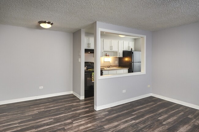 Photo - Bridge Square