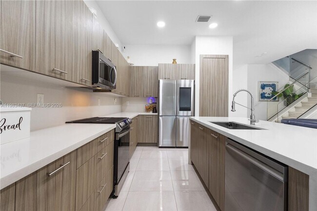 Photo - 4335 SW 174th Ave