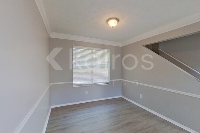 Photo - 3160 Creekwood Dr