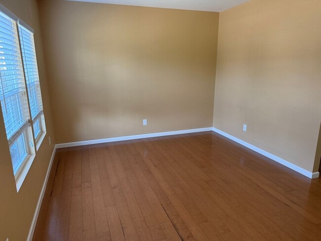 Photo - 109 Gupton Ct