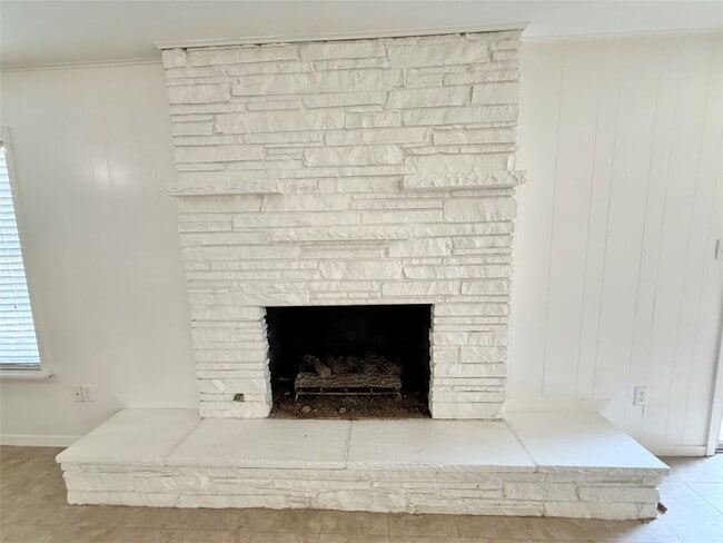 Photo - 106 Longacre Dr