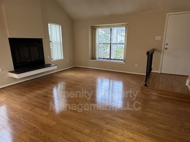 Photo - 704 Ninebark Ct