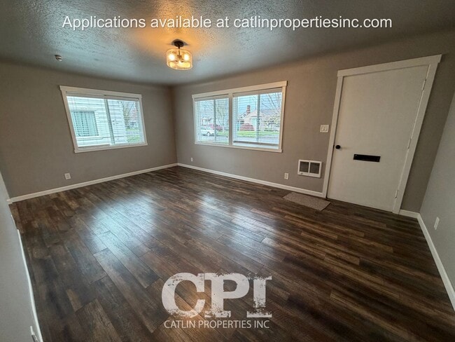 Photo - 2925 Field St