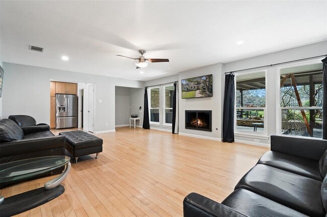 Photo - 6906 One Oak Rd