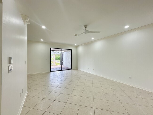 Photo - 15031 Summit Pl Cir