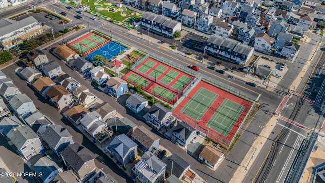 Photo - 102 W Colony Rd