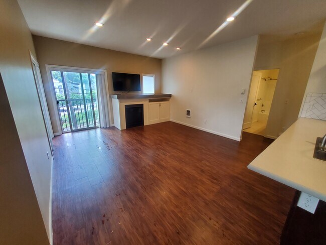 Photo - 312 NE Maple St