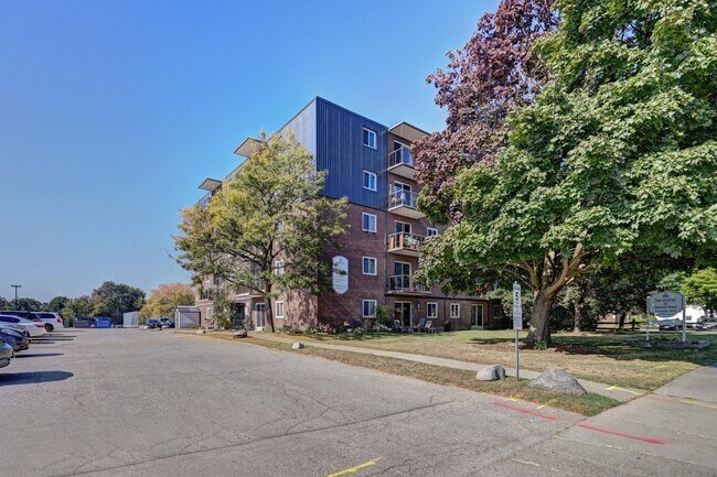 Photo - Dawson Road Apartments