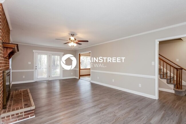3 Bedroom Pet-Friendly Home in Cornelius, NC with Main Street Renewal