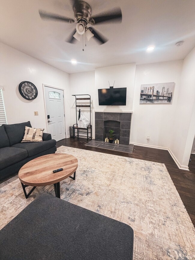 Photo - 1440 N Cheyenne Ave Unit 1