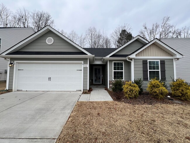 Charming 3BD, 2BA Zebulon Home with 2-Car ... - Charming 3BD, 2BA Zebulon Home with 2-Car ...